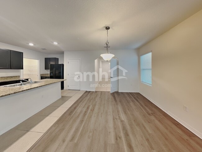 Building Photo - 10927 Carlton Fields Dr