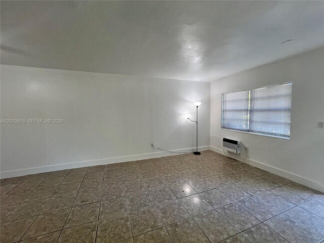 Foto del edificio - 5600 NE 1st Ave