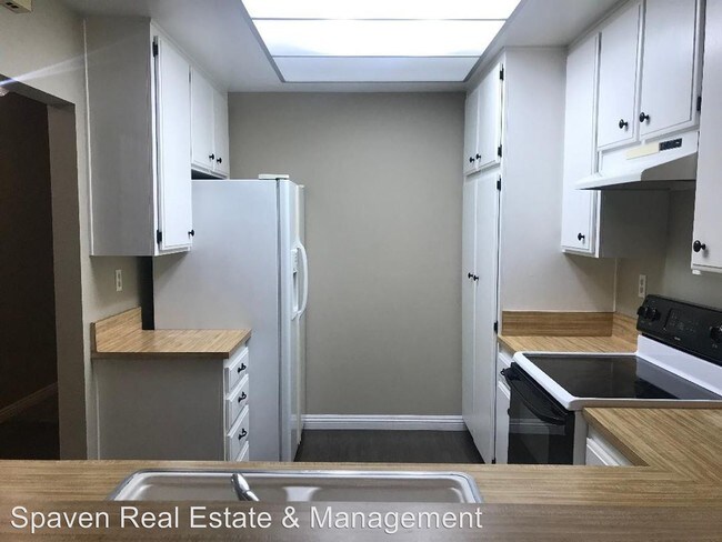 Building Photo - 2 br, 1 bath House - 1682 Plum Street