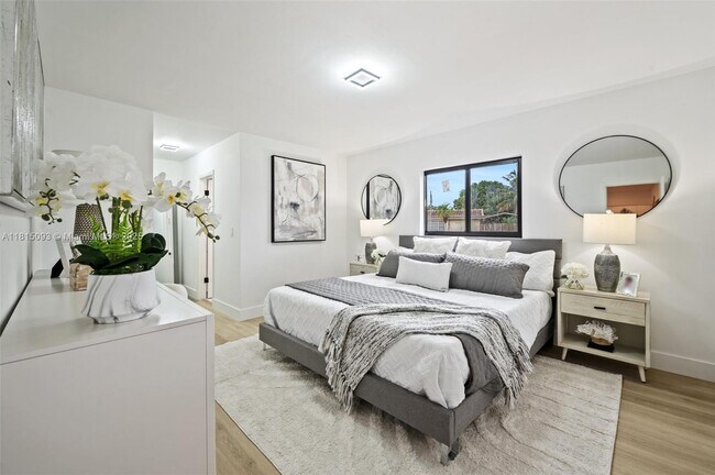 Foto del edificio - 679 SW 17th Ct