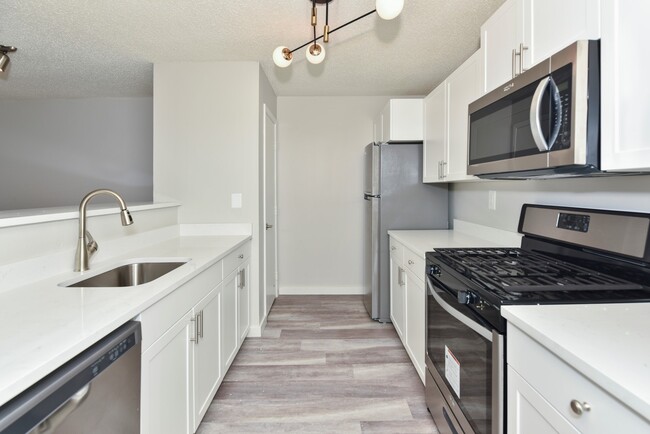 Fairfield-4 Kitchen - The Parc at Glenbrook