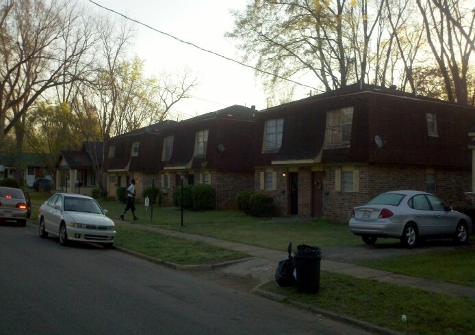 Primary Photo - 7833 4th Ave N
