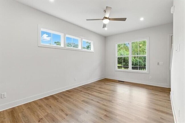 Foto del edificio - 170 Color Cir