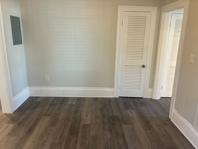 Building Photo - MODERN LUXURY. HISTORIC CHARM. Fully Renovated & Ready for Move-In at Lake Eola Heights