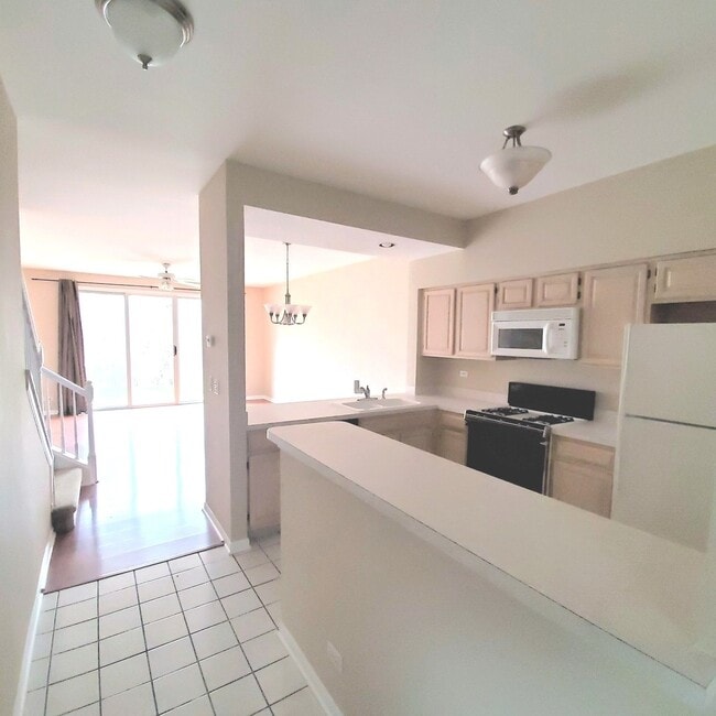 Building Photo - 147 Polaris Dr