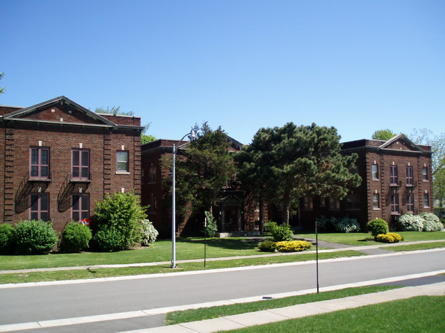 Foto del edificio - Laurelton Apartments