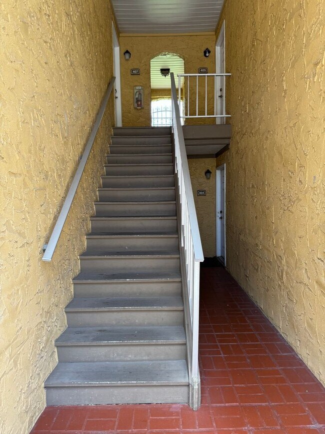 Foto del edificio - Beautiful 2BR/2BA Condo in Sarasota!