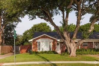 Building Photo - 1105 Mill Valley Dr