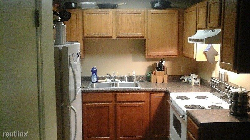 Building Photo - 2 br, 1 bath Apartment - 44 Equity Court