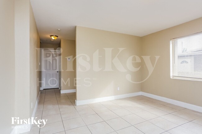 Foto del edificio - 4030 NW 8th Terrace