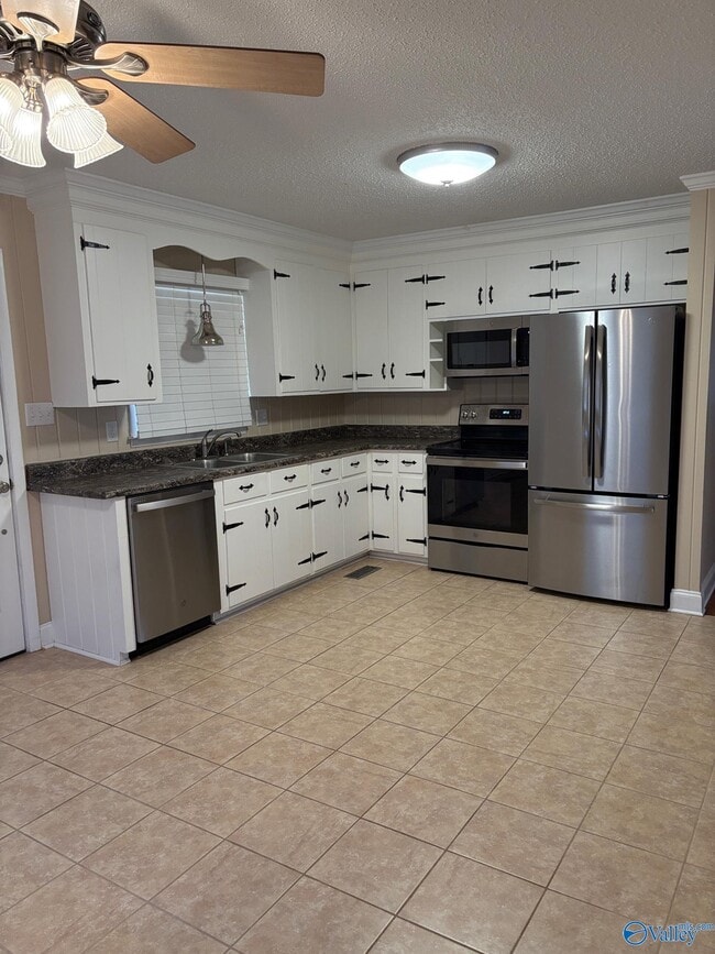 Building Photo - 19372 Huntsville Brownsferry Rd