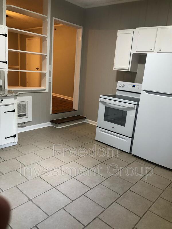 Foto del edificio - 307 S Magnolia St