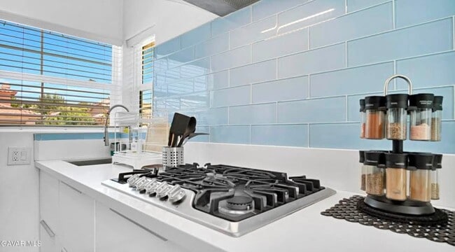 Foto del edificio - 2608 Overland Ave