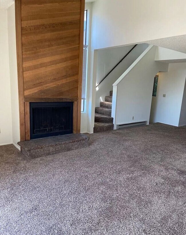 Foto del edificio - 2157 Eastview Pl