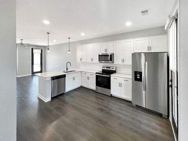 Foto del edificio - 601 Mason Ward Pl