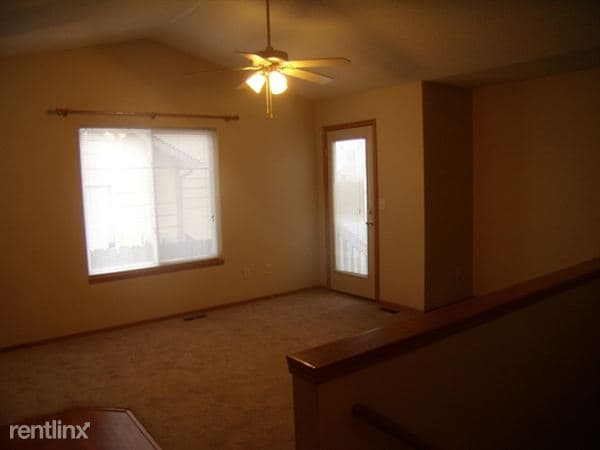 Building Photo - 3342 N Governeour Cir