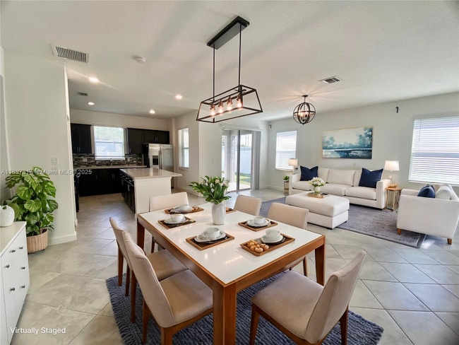 Foto del edificio - 7879 NW Greenbank Cir