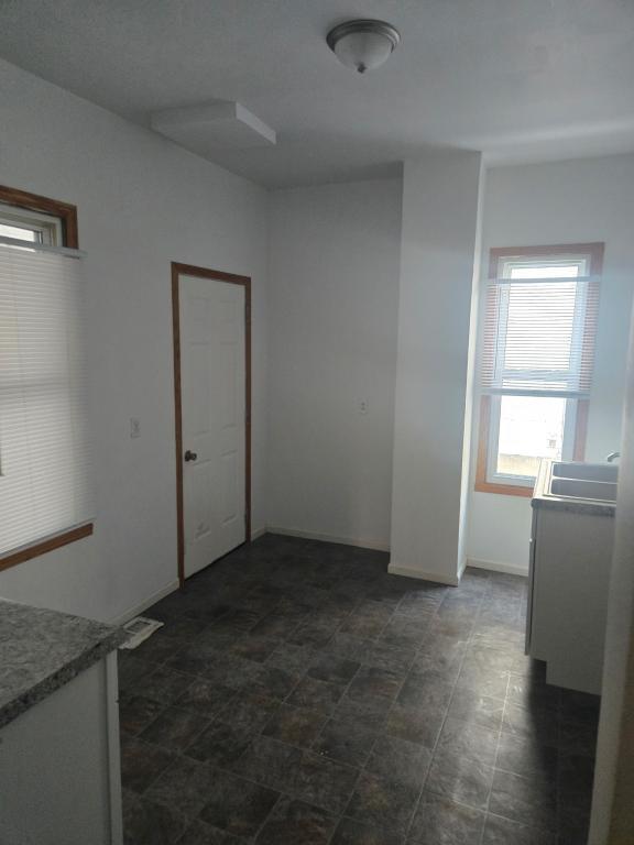 Foto del edificio - 508 W Pleasant St
