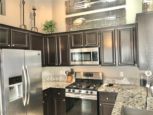 Foto del edificio - 3329 N Hidden Ridge St