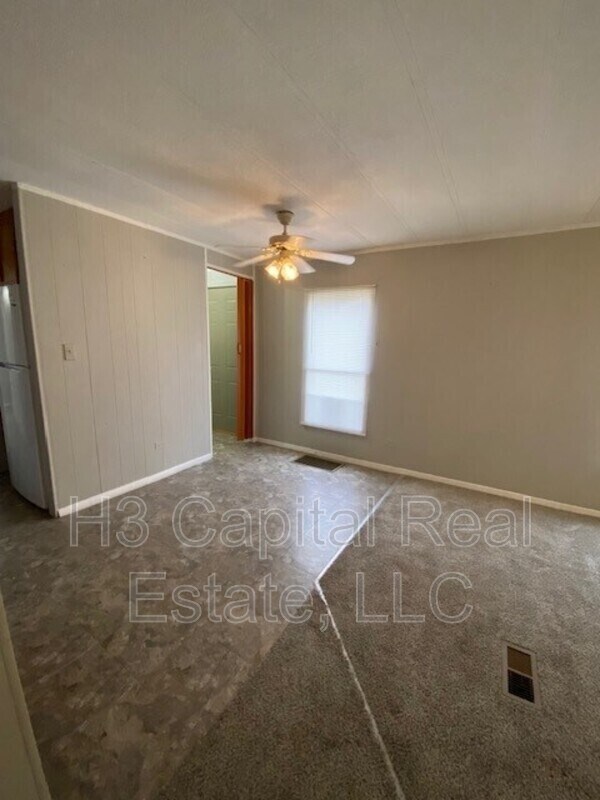 Foto del edificio - 435 Parkside Dr