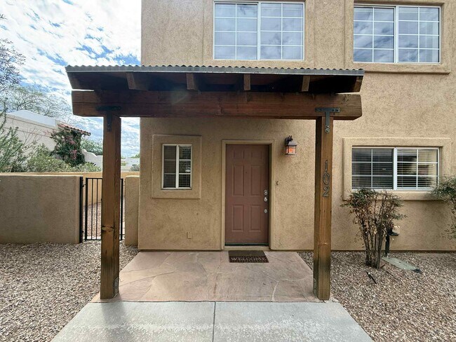 Foto del edificio - 500 N Forgeus Ave