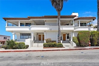 Building Photo - 210 Avenida Montalvo