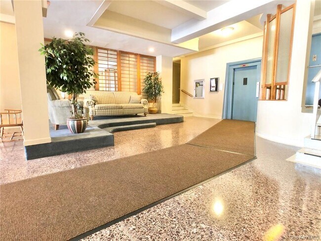 Foto del edificio - 10 Lake St