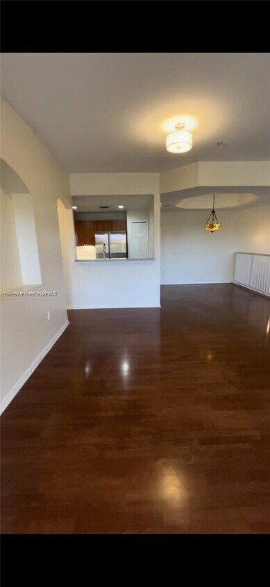 Foto principal - 6360 NW 114th Ave
