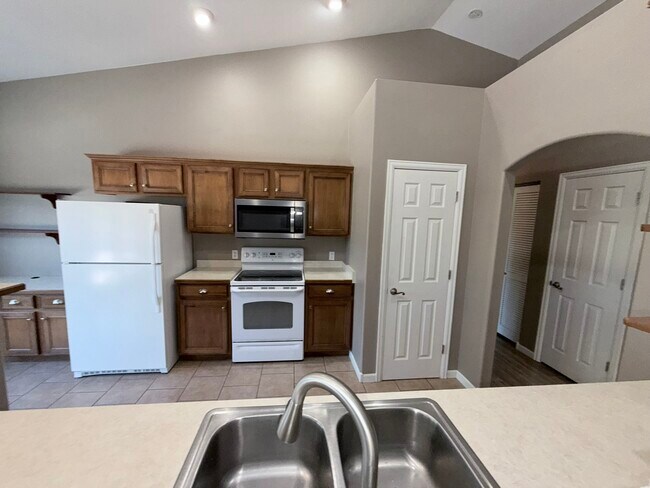 Foto del edificio - 2815 1/2 Columbine Park Court