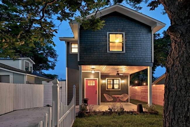 Building Photo - 4313 Maybelle Ave