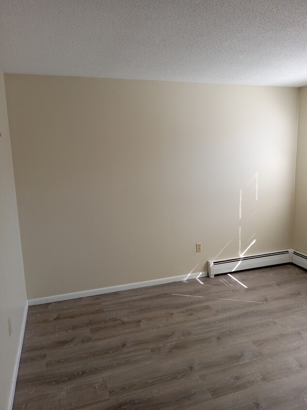 Building Photo - 4 McNally Ter