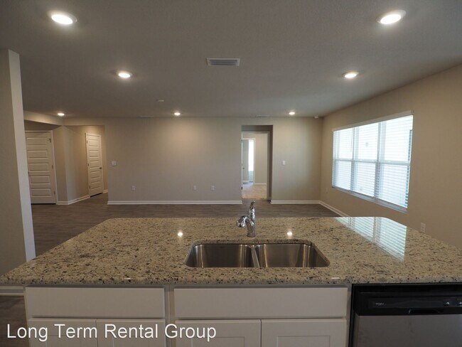 Foto del edificio - 4 br, 2.5 bath House - 7045 Abigail Street