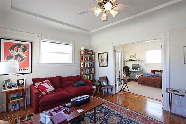 Building Photo - 1105 Shrader Street
