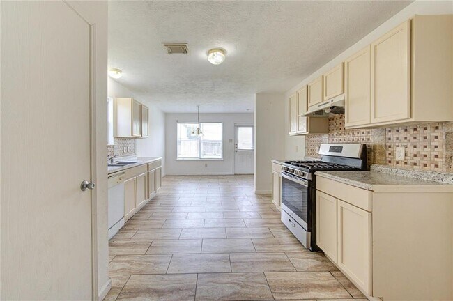 Building Photo - 21802 Westfield Ridge Dr