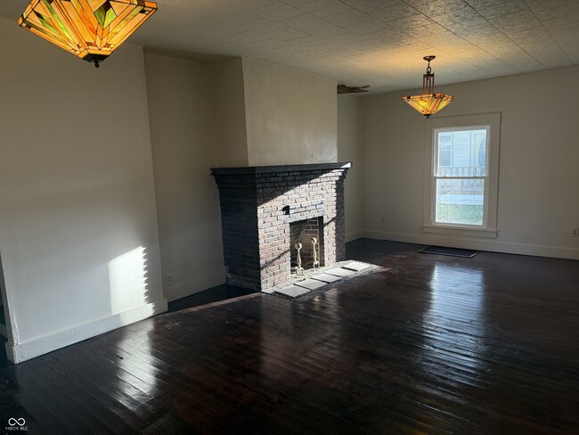 Building Photo - 803 Milligan St