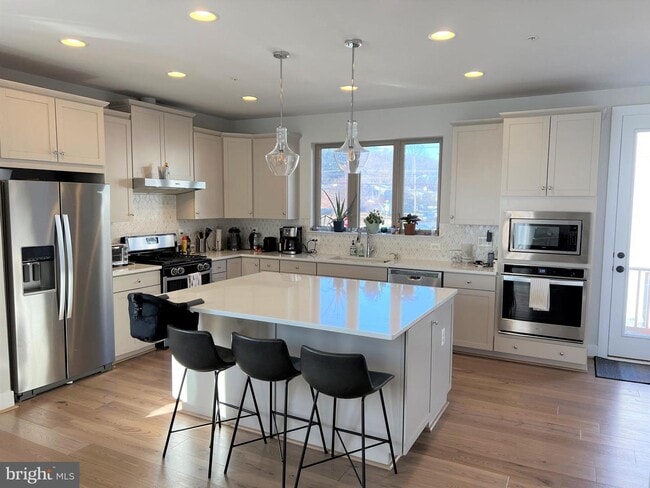 Building Photo - 5139 Longstone Way