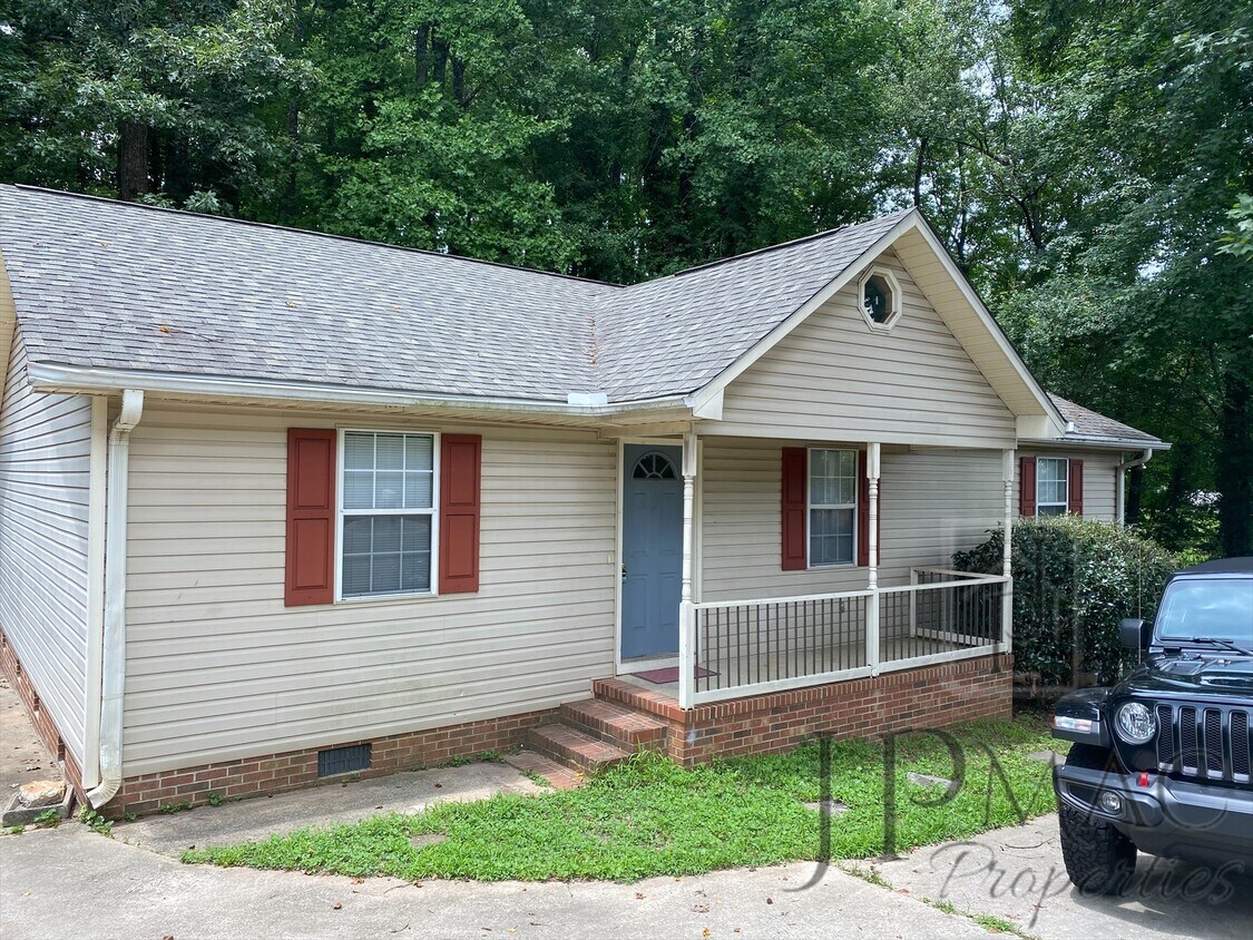 302 Taylors Rd, Taylors, SC 29687 House Rental in Taylors, SC