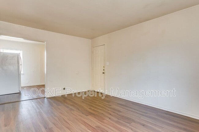 Building Photo - 3421 S University Dr