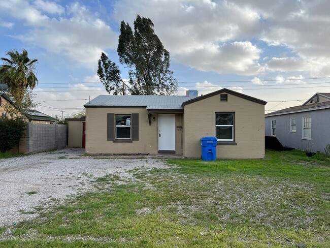 Foto del edificio - House close to AZ State Fairs Grounds!!