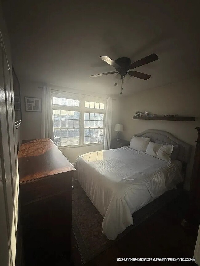 Building Photo - 34 Baxter St