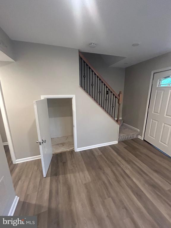 Foto del edificio - 9574 Standon Pl