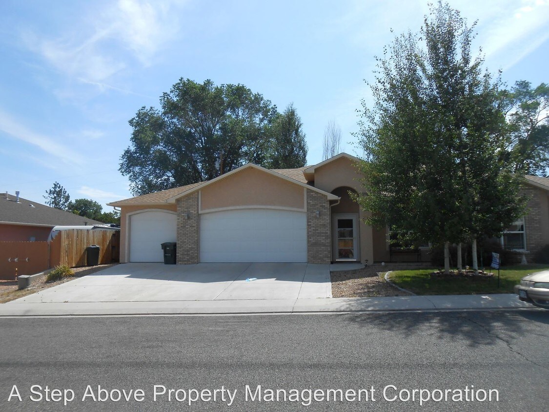 180 Country Ridge Rd, Grand Junction, CO 81503 House for Rent in