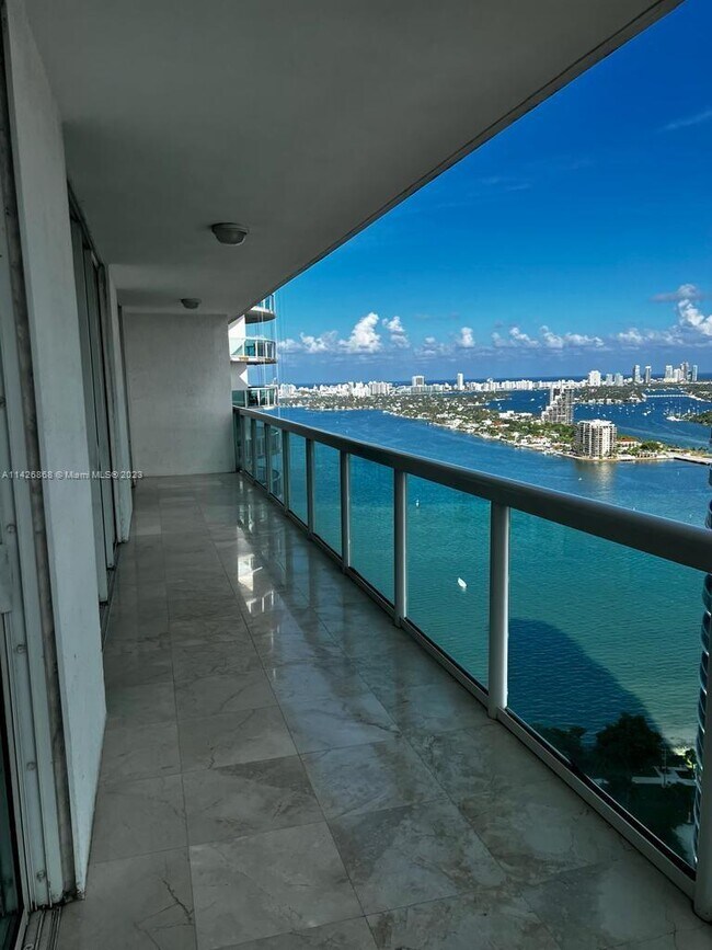 Foto del edificio - 1800 N Bayshore Dr