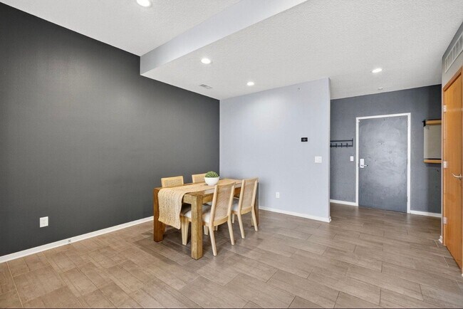 Foto del edificio - 640 S 50th St
