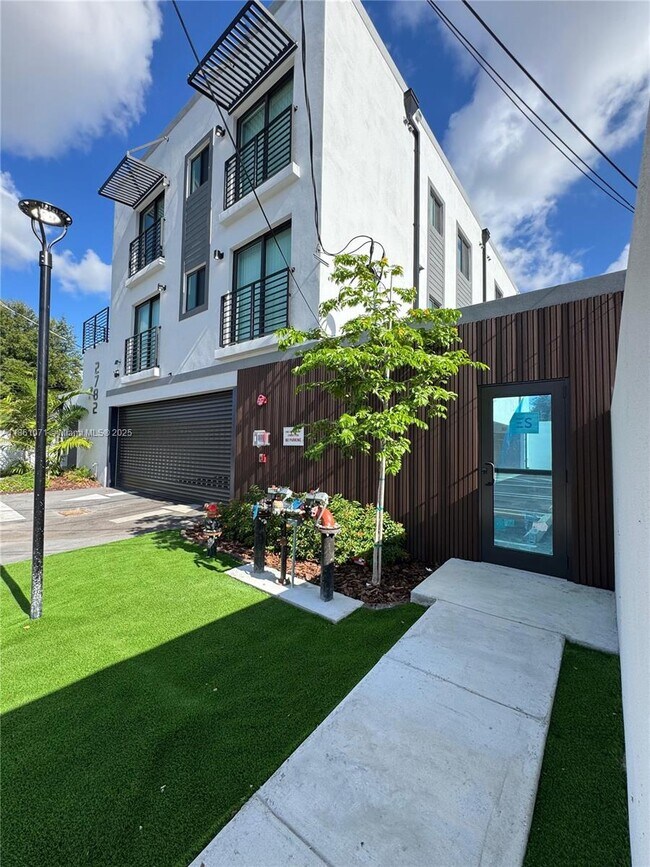 Foto del edificio - 2782 NW 46th St