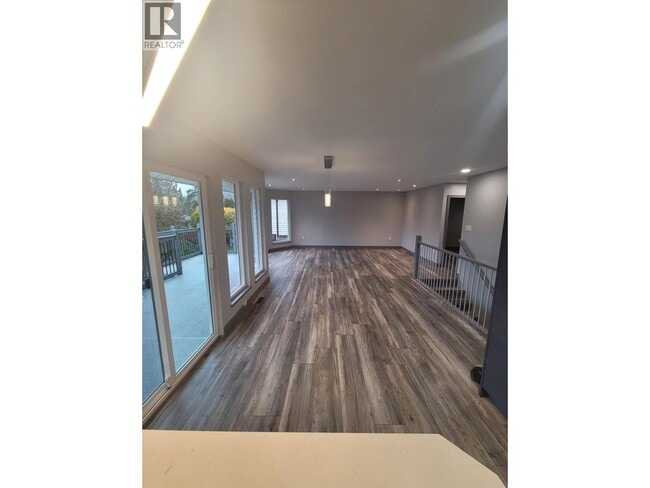 Photo du bâtiment - 23113-2125A 125a Ave