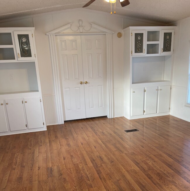 Building Photo - 114B Rendezvous Rd