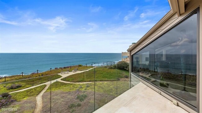 Building Photo - 3 br, 3 bath House - 205 S Helix # 71/72