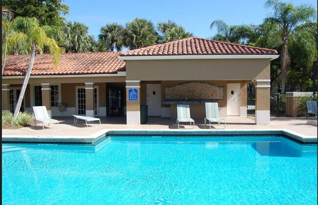 Foto del edificio - 1080 Benoist Farms Rd