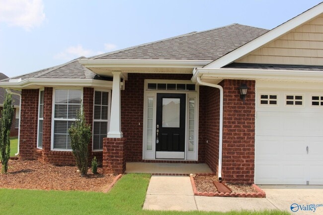 Building Photo - 103 Glen View Dr